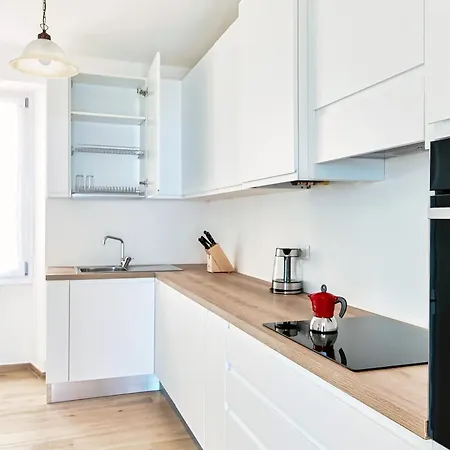 Da Flora - Wonderful Lakefront View Lejlighed *