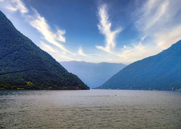Apartman Da Flora - Wonderful Lakefront View