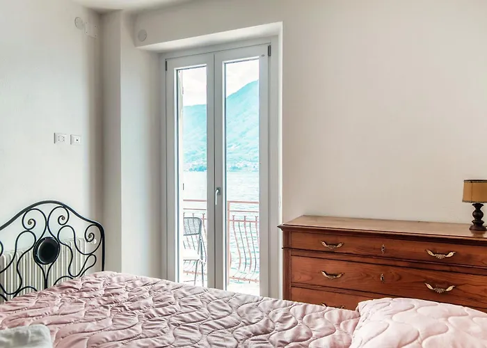 Da Flora - Wonderful Lakefront View Apartman Colonno