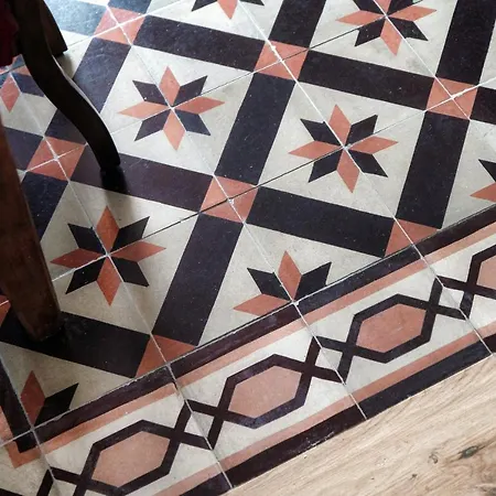 Da Flora - Wonderful Lakefront View 아파트