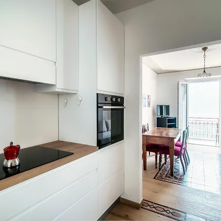 아파트 Da Flora - Wonderful Lakefront View *